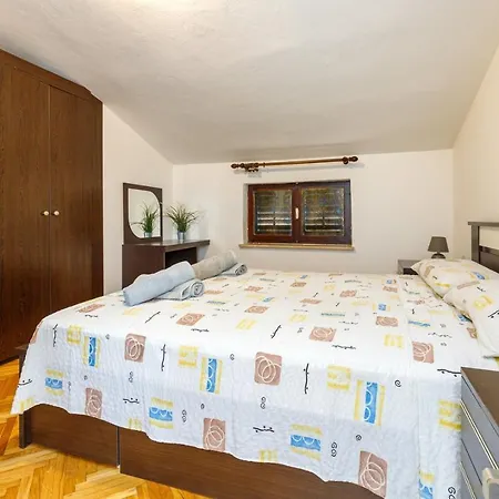 Three-bedroom Stojanovic In Apartament *