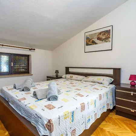 Three-bedroom Stojanovic In